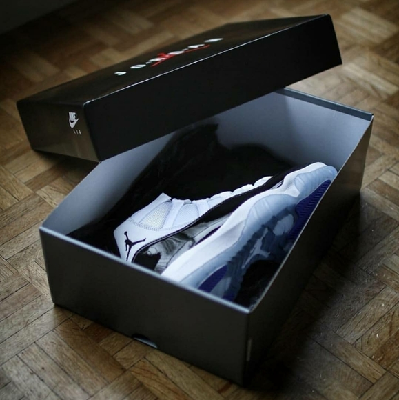 Air Jordan 11 Retro "Concord 2018" - Picture 4 of 8